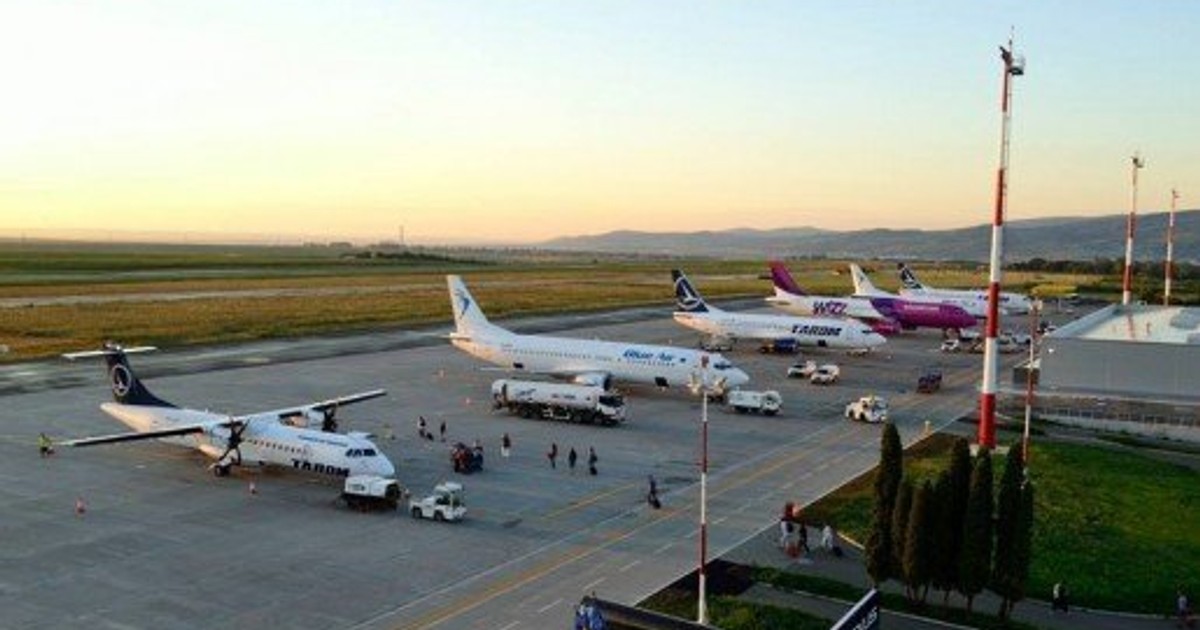 Două companii internaționale negociază curse de pe Aeroportul Iași