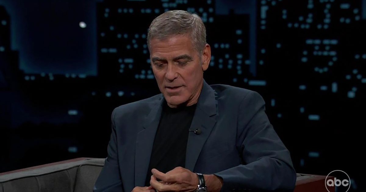 Actorul George Clooney, în studioul unei emisiuni
