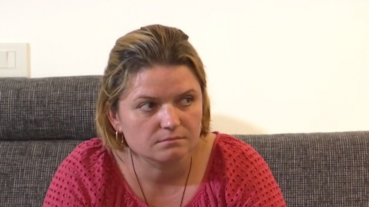 Mama Alexandrei Măceşanu, despre motivul pentru care a refuzat să predea buletinul fiicei sale: „Ne legăm de orice speranţă că într-o bună zi fata o să intre pe poartă”
