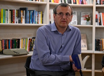 - Lansarea volumului "Provence, ţinutul secret", autor Ioan T. Morar -Cristian Preda