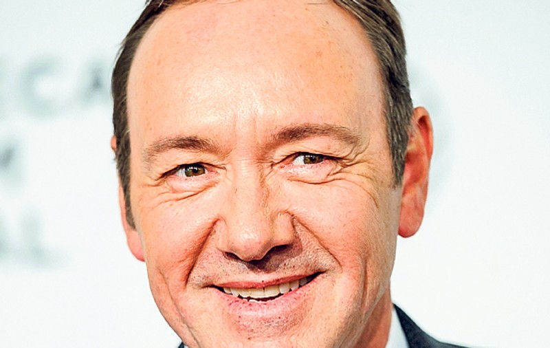 Actorul Kevin Spacey va prezenta Gala Premiilor Tony. Ceremonia recompensează cele mai bune producții de teatru