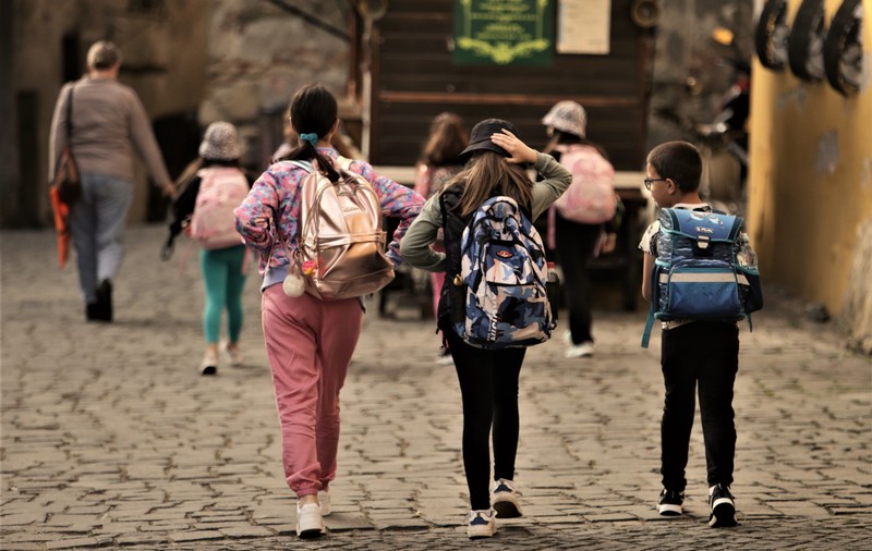 Primul an școlar cu patru vacanțe și cu săptămânile „verde” și „altfel”. „Suntem terminați și obosiți la final de module”