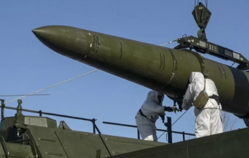 Rusia a început o revizuire a doctrinei nucleare. Adversarii să "înţeleagă bine semnificaţia pe care o acordăm factorului de descurajare"