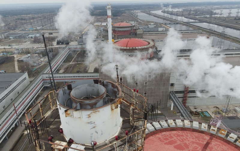 Rusia va deconecta cea mai mare centrală nucleară din Europa de la sistemul energetic ucrainean. „Dezastrul de la Cernobîl se poate repeta”