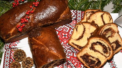 Cozonac cu nuca si cacao