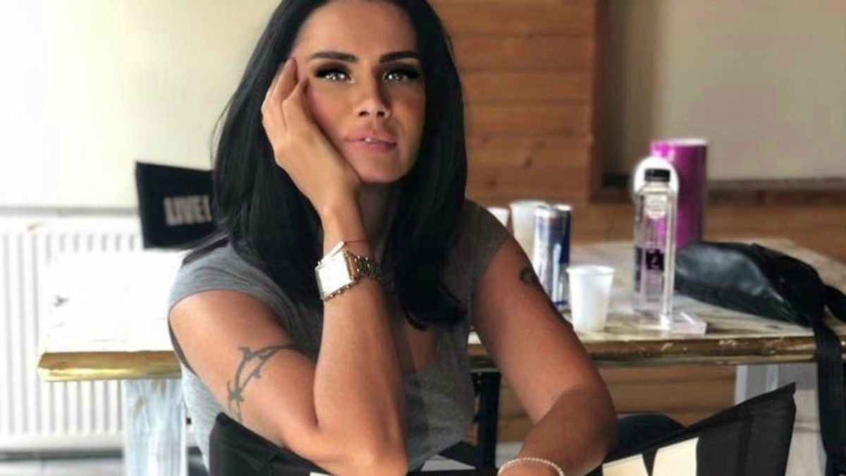 Oana Zăvoranu despre nunta lui Brigitte Sfăt cu Florin Pastramă. "Jalnică, cu iz de cămin cultural"