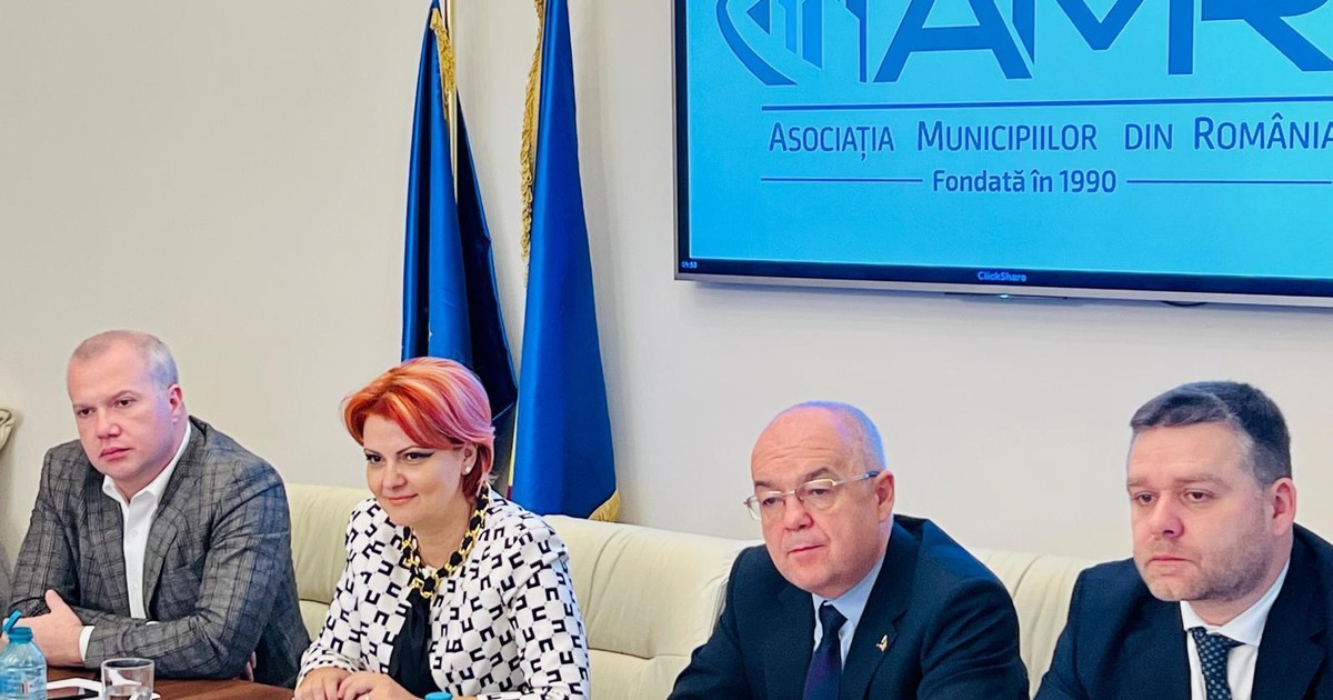 AMR Asociatia Municipiilor din Romania fb. Olguva Vasilescu, Emil Boc