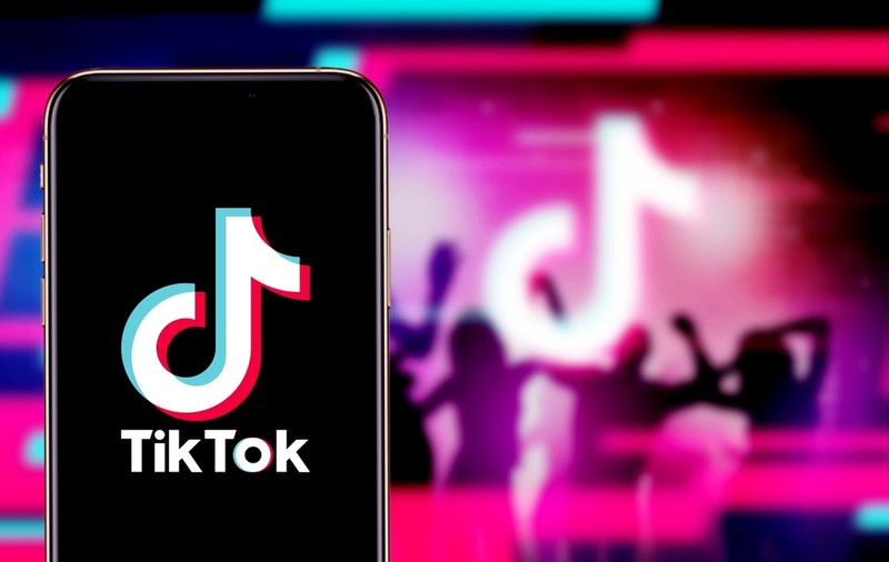Cum setezi un videoclip TikTok ca wallpaper pe telefonul mobil
