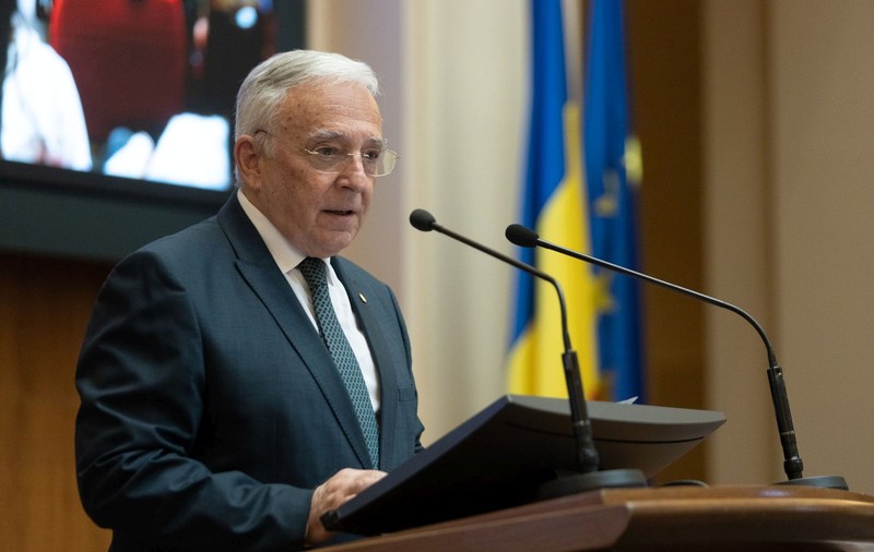 Mugur Isărescu: Apar întrebări că de ce ținem o parte a aurului la Mosco… Mă scuzați, la Londra! La Moscova ni-l țin ei
