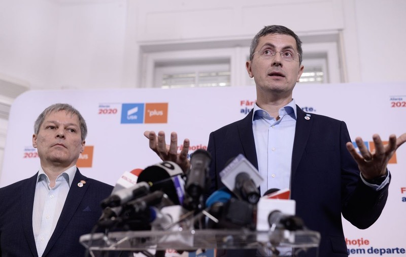 Dan Barna: „A fost depusă moțiunea de cenzură”. Parlamentarii USR PLUS și-au pus semnăturile pe moțiunea AUR