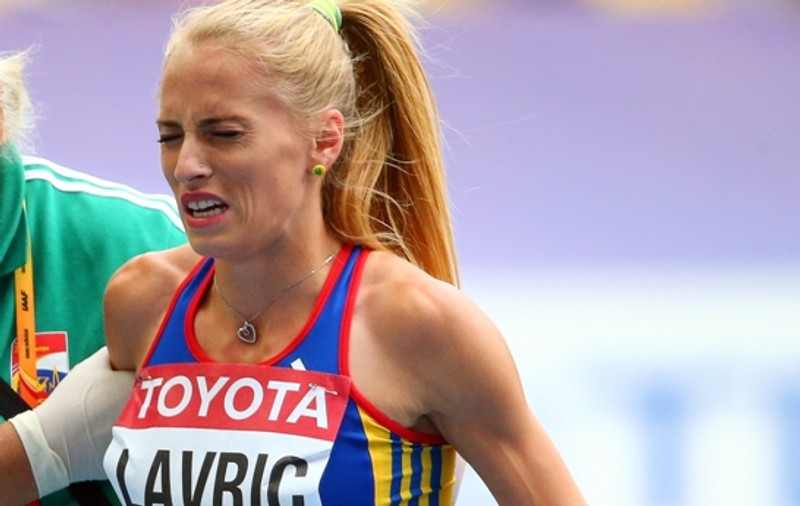 ATLETA, care A SĂRIT DE LA ETAJ PENTRU A SCĂPA DE IUBITUL EI, a depus plângere penală împotriva lui