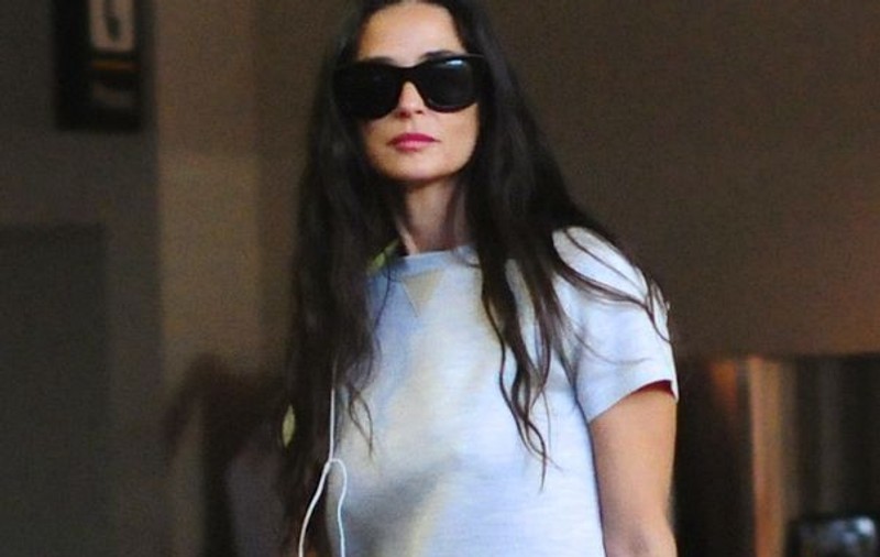 Demi Moore, deranjată de relaţia dintre Mila Kunis şi Ashton Kutcher
