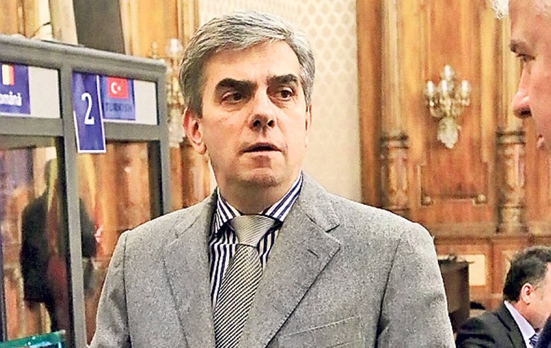 LOVITURĂ GREA pentru Eugen Nicolăescu! A FOST OBLIGAT să-l angajeze după ce l-a DAT AFARĂ