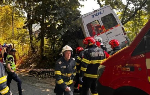 Șoferul microbuzului care a provocat tragedia rutieră în care a fost implicată echipa Dinamo 2 s-a stins la spital. Bărbatul a fost internat timp de două luni