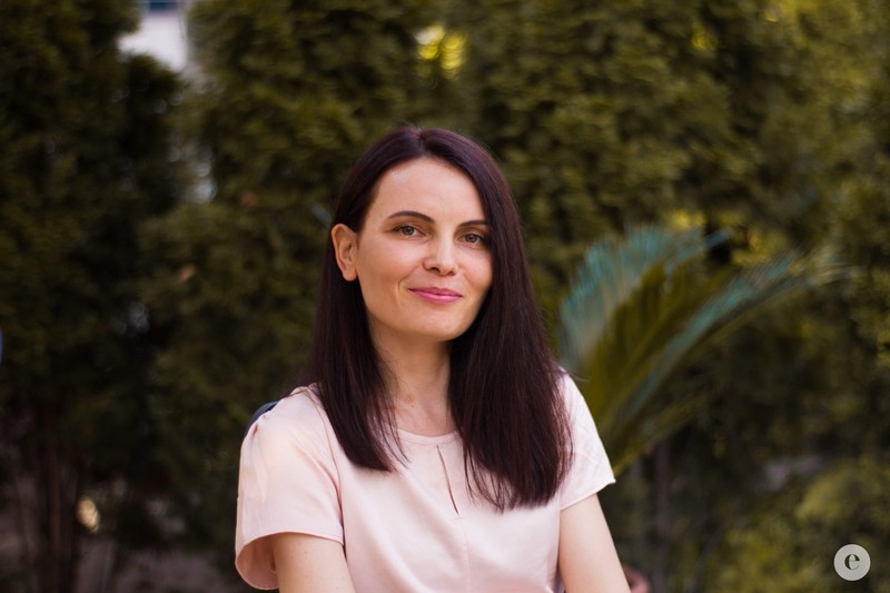 Carmen Neagu, autoarea unui ghid de supraviețuire pentru profesori