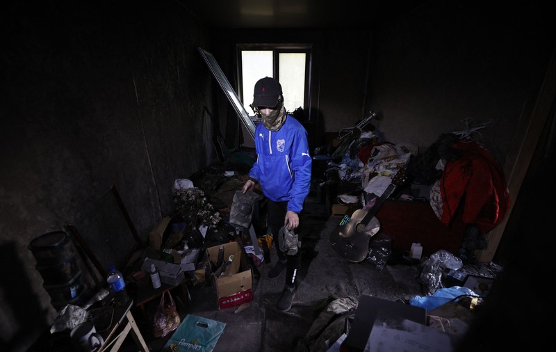 „Am fost norocoși că la noi la început au venit cecenii, nu rușii”. Ceva s-a schimbat apoi. Jurnalul unui locuitor dintr-un oraș din jurul Kievului care a stat trei săptămâni în beciul unei case