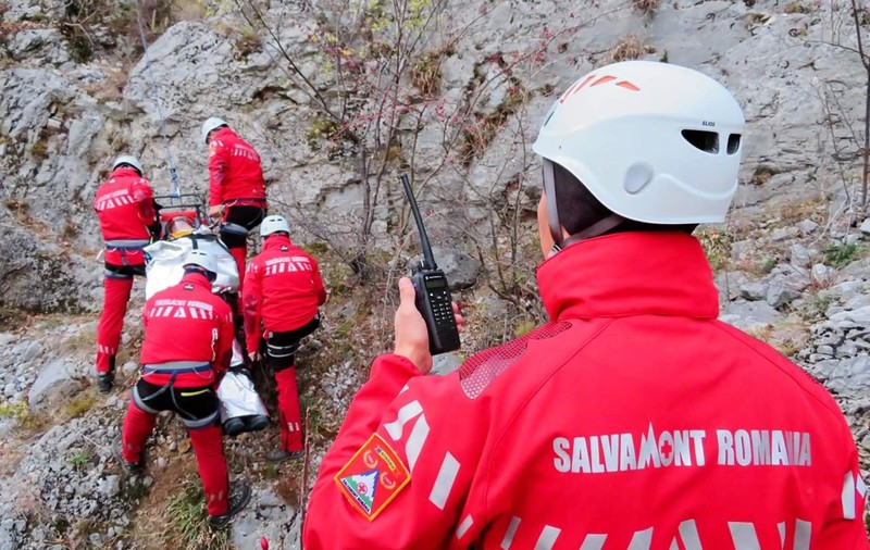 Salvamontiștii trag un semnal de alarmă în cazul vacanței la munte: Trebuie să schimbăm procedurile de intervenție. Nu mai putem face respirație gură la gură