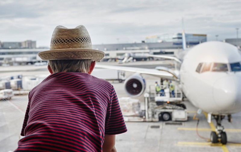 Cum îți planifici o vacanță accesibilă cu zboruri de pe aeroporturile din România
