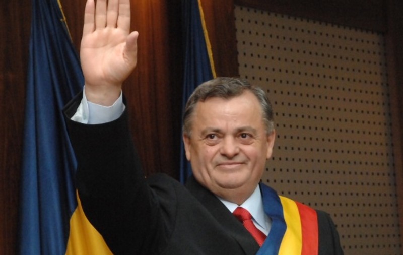 Onțanu a autorizat o construcție cu iz penal chiar înainte să fie reținut. Asta a fost ultima ”dedicație” pentru un prieten de casă