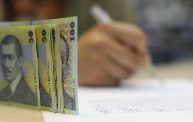 A venit din Anglia cu valiza de bani ca să-și cumpere vechimea în muncă