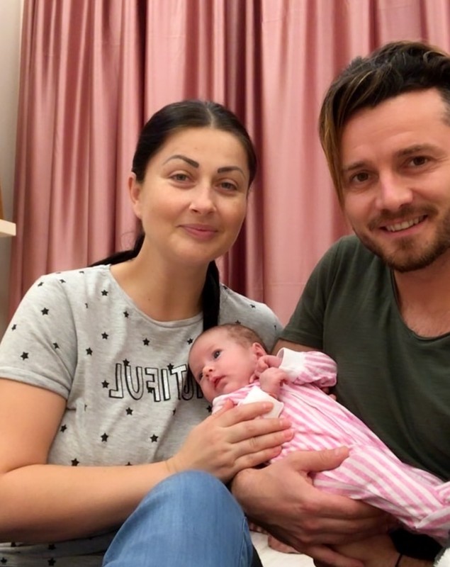 Fiica Gabrielei Cristea și a lui Tavi Clonda a împlinit 9 ani. Imagini adorabile cu Victoria de când era bebeluș și până în prezent