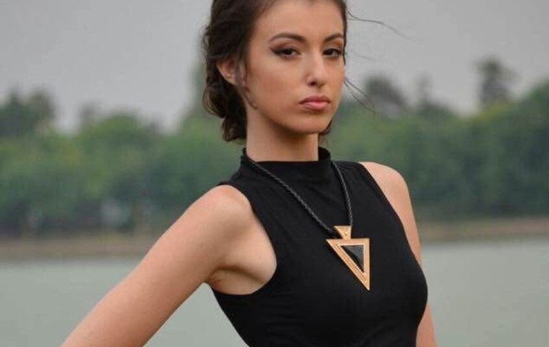 PREMIERĂ LIBERTATEA.RO | MayRa, de la Next Star, lansează primul ei videoclip, pentru piesa "Runway"