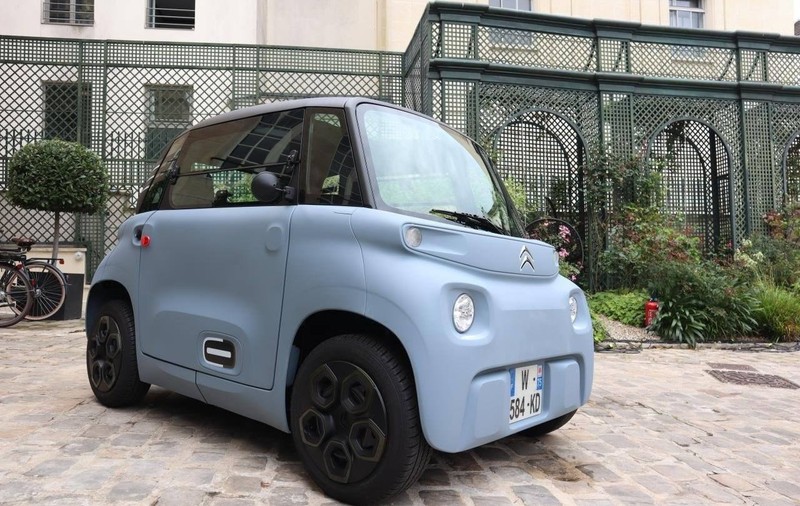 Citroën a lansat Ami, cea mai mică mașină din lume pe care o poți conduce fără permis