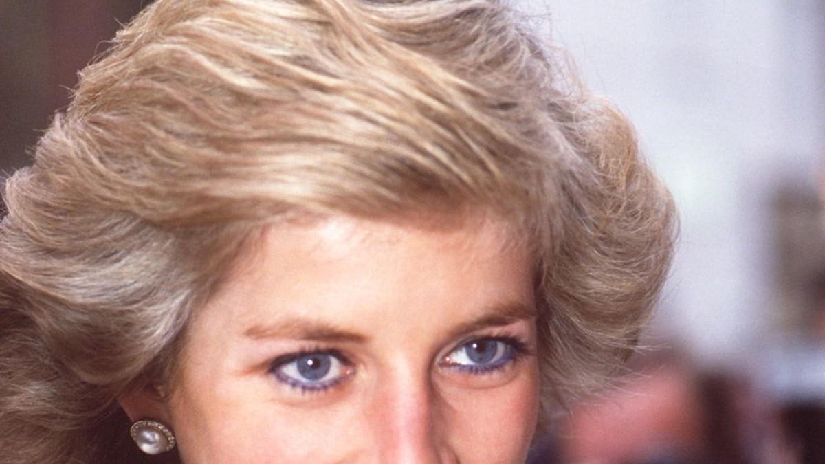 Prințesa Diana ar fi avut o fiică pe care familia regală ar fi ascuns-o de ochii lumii
