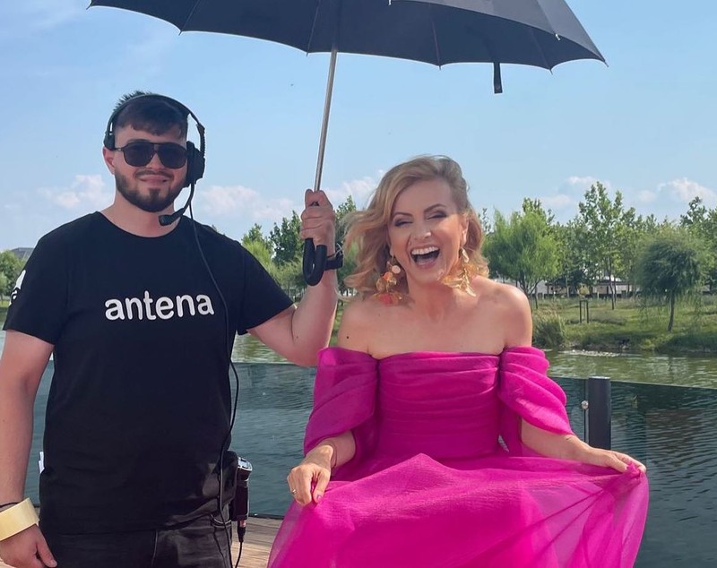 Motivul real pentru care Simona Gherghe și-a dat demisia de la Acces Direct. „Este solicitant și controversat, greu, apăsător”