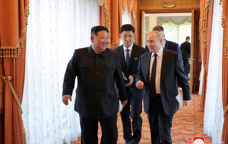 Rusia primește jumătate din obuzele sale din Coreea de Nord. Multe dintre ele sunt defecte