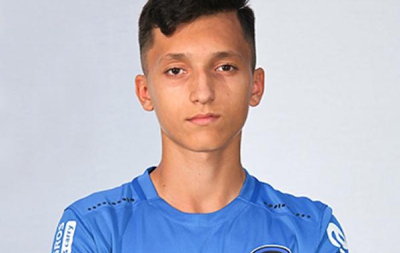 Roberto Mălăele a devenit cel mai tânăr debutant din istoria fotbalului românesc. Nepotul actorului Horațiu Mălăele a doborât recordul lui Nicolae Dobrin | VIDEO