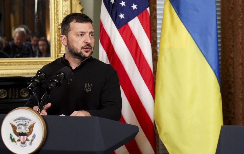 Zelenski a cerut și el ţărilor NATO de lângă Ucraina să doboare dronele şi rachetele ruseşti. Decizia în cazul României nu este luată