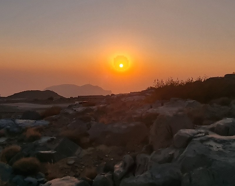 Cum arată „muntele de la marginea deșertului”: Jebel Jais, cel mai înalt vârf din Emiratele Arabe Unite și una dintre destinațiile de neratat din Ras al Khaimah