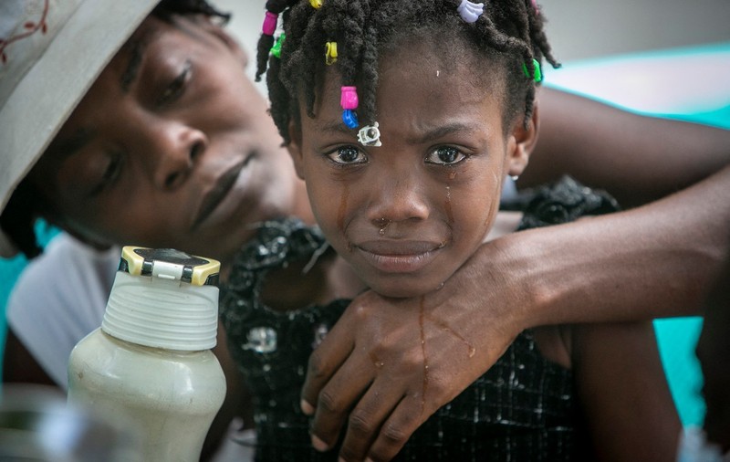 După seismul soldat cu peste 1.900 de morți, Haiti se confruntă cu vreme extremă. „Au pierdut totul și acum stau în apă”