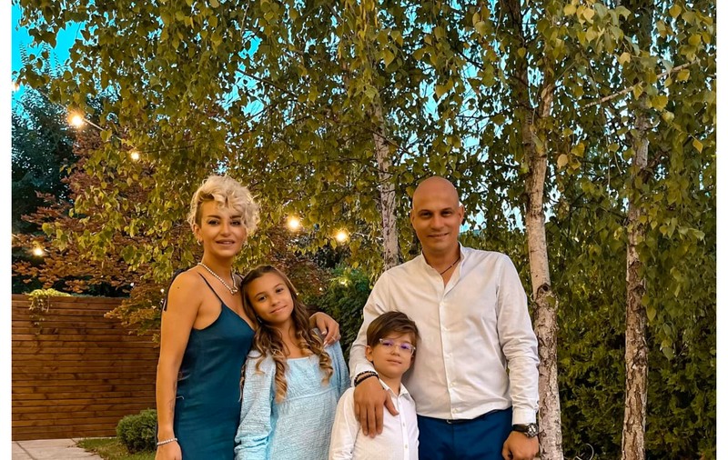 Giulia și Vlad Huidu sunt extrem de mândri de copiii lor. Antonia și Mika au deja primele lor realizări/ VIDEO EXCLUSIV
