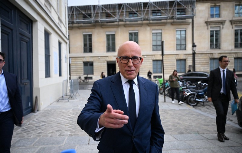 Tensiuni în dreapta franceză. Șeful Les Républicains a fost exclus după ce s-a aliat cu extrema dreaptă și a închis sediul partidului