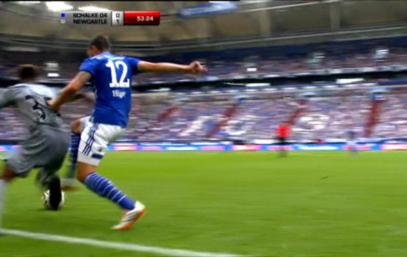 VIDEO / A vrut să dea aşa? Super-gol marcat de jamaicanul Rolando 