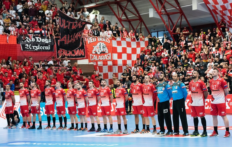 Dinamo a câștigat derby-ul cu Steaua și e liderul Ligii Naționale de handbal masculin