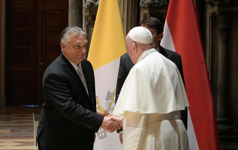 Papa Francisc s-a întâlnit azi cu Viktor Orban, în timpul unei vizite la Budapesta. Ce subiecte au abordat