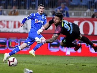 Valentin Mihaila in meciul de fotbal dintre Universitatea Craiova si FCSB / FOTO: Hepta