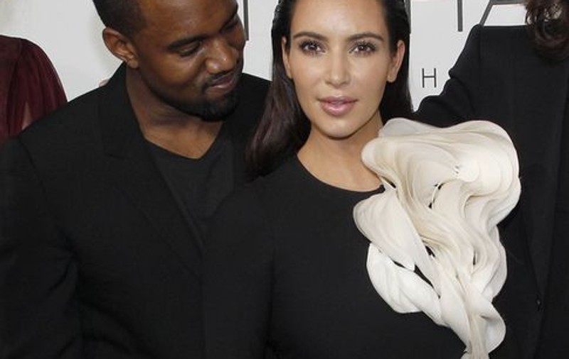 50 Cent o face praf pe Kim Kardashian: "Comoara lui Kanye West e un gunoi"