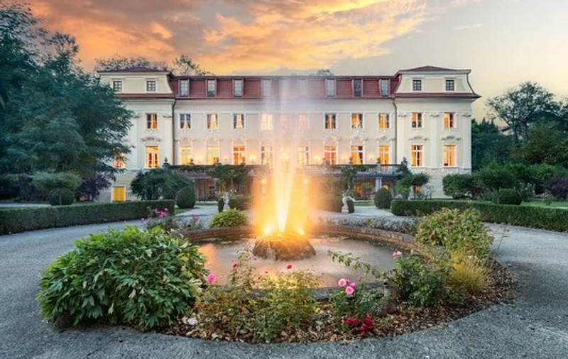 Castelul lui Mozart din Austria, unde a compus „Recviem”, a fost scos la licitație. Cât costă