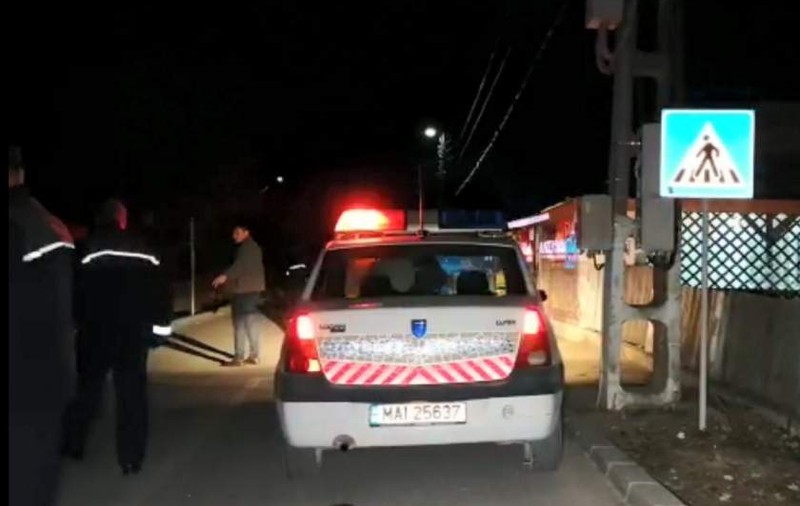 UPDATE/ Femeie împușcată de propriul concubin în magazinul unde lucra. Bărbatul s-a sinucis, după ce a crezut că a omorât-o