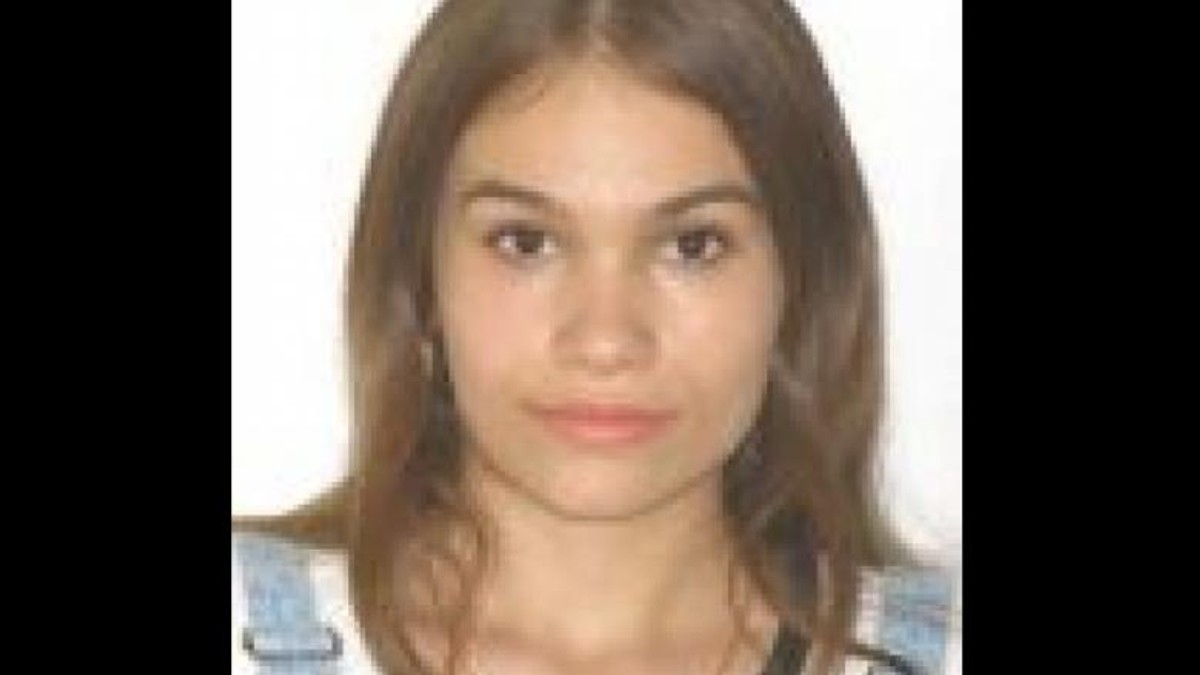Adolescentă de 16 ani din București, dată dispărută