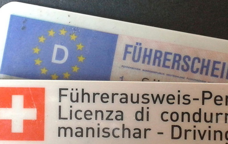 Cum a reușit un elvețian să conducă 37 de ani fără permis. De câte ori a fost amendat