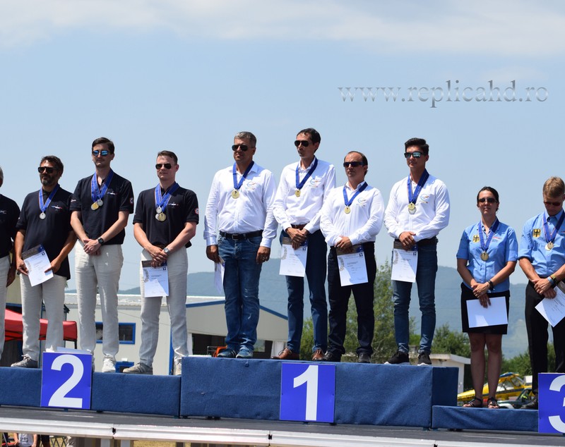 România a luat aurul la Campionatul Mondial de Acrobație cu planorul, la Deva