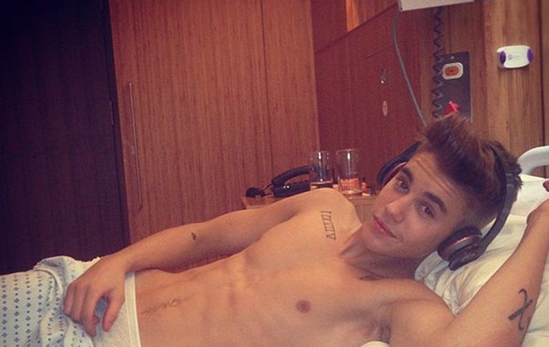 Bieber şi-a pus iar lumea în cap după o glumă neinspirată despre o evreică decedată într-un lagăr nazist