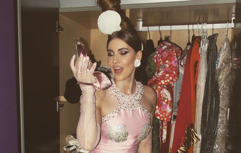 Iulia Albu, apariție extravagantă la „Splash! Vedete la apă”. Și-a pregătit ținuta cu mare atenție
