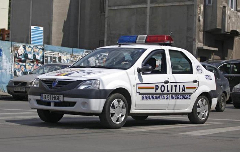 Dacă siguranță și încredere nu prea sunt, măcar să fie lumină