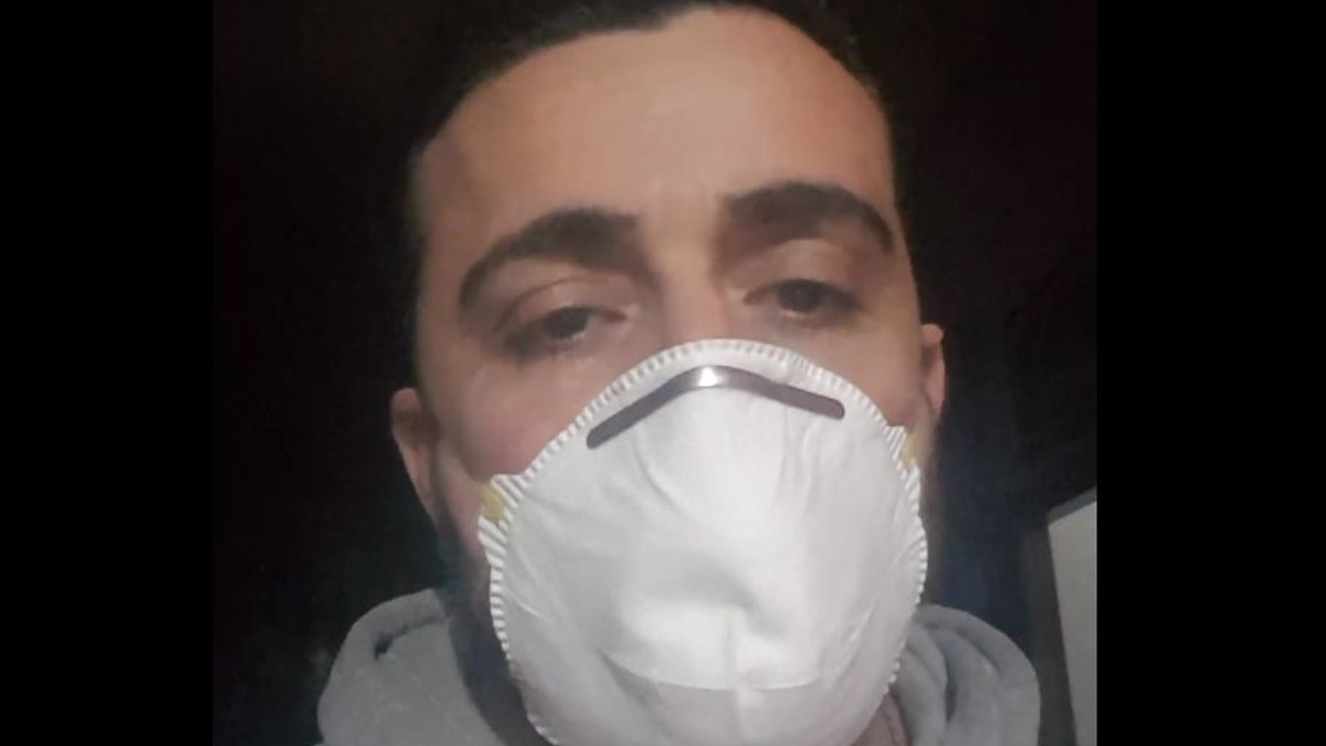 ”Sora mea este în pat, moartă, nu știu ce să fac”, a spus Franzese într-un clip video postat pe Facebook zilele trecute